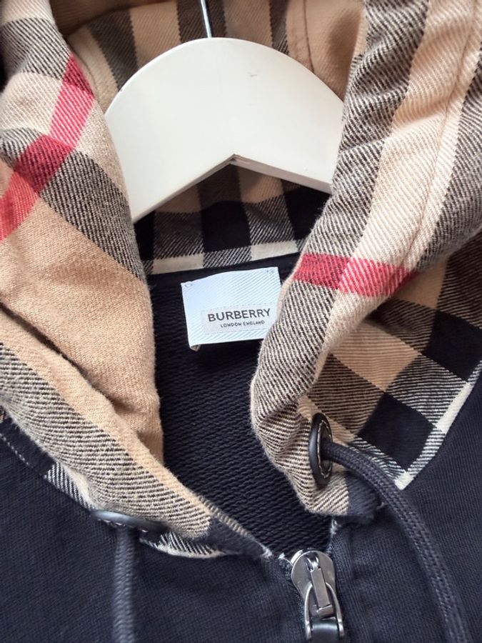 Burberry✨經典格紋連帽外套 #S-6