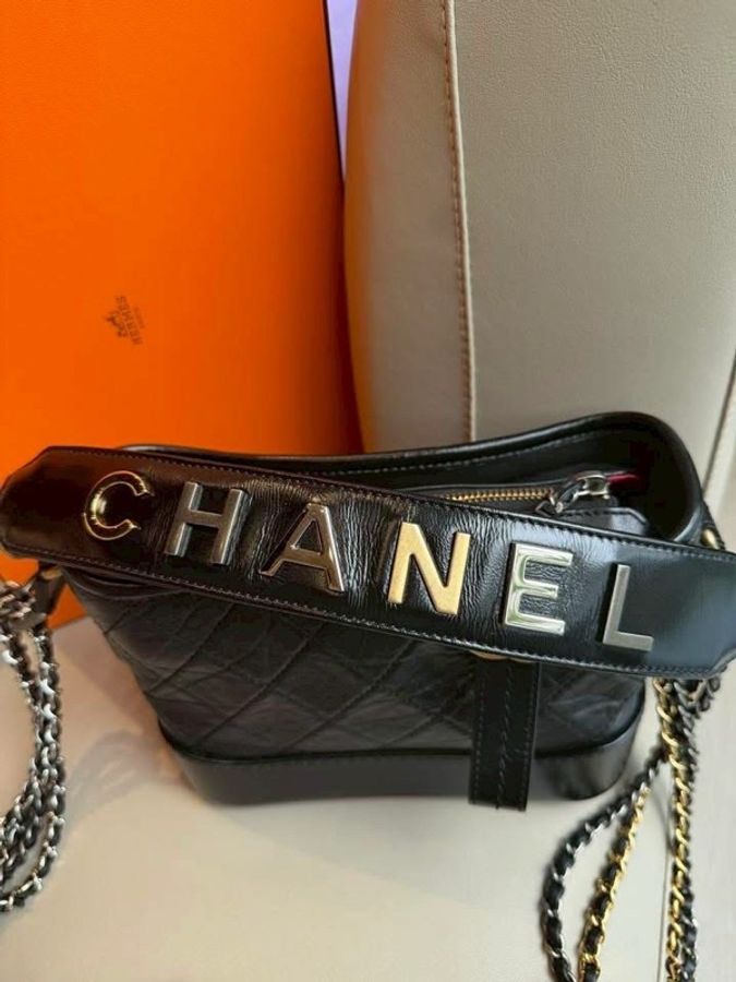 CHANEL金字把手流浪包-9