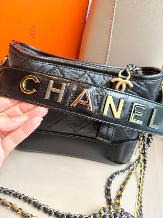 CHANEL金字把手流浪包-11