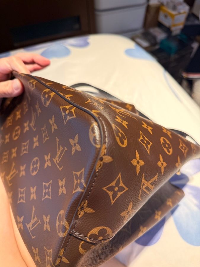 LV老花水桶包-9
