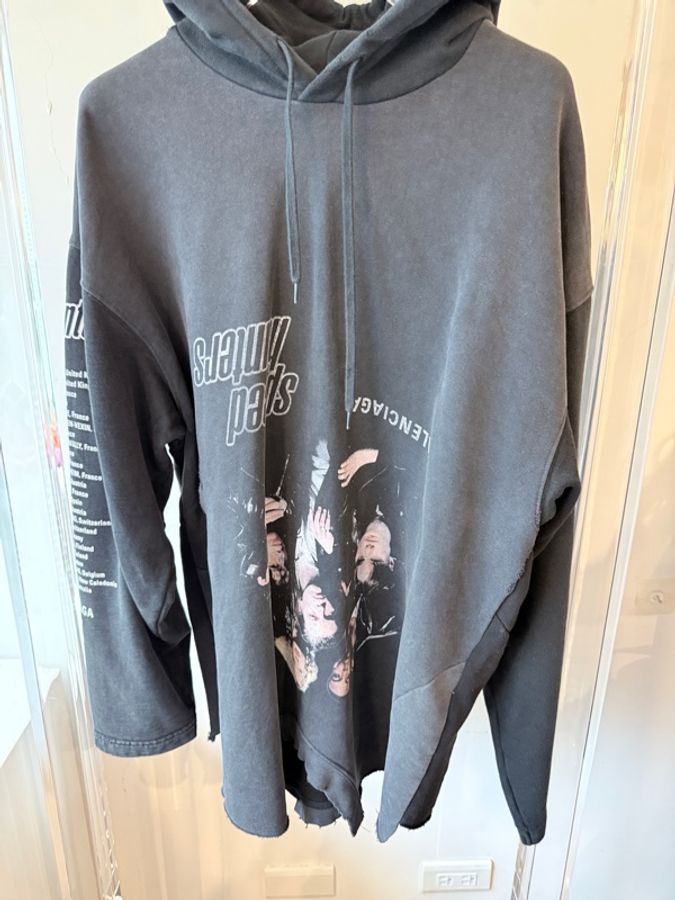 Balenciaga✨Speed Hunters系列顛倒樂團做舊水洗破壞長袖連帽上衣T #1碼-0