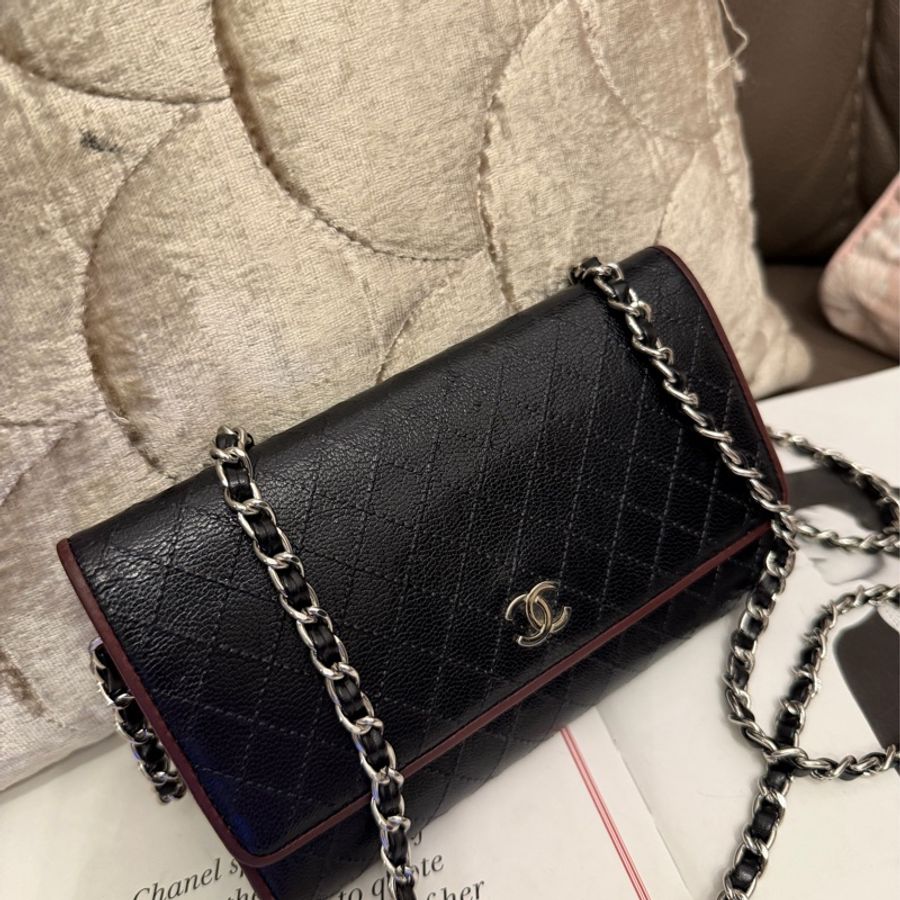 香奈兒 黑色 古董 復古 老香 絕版 棗紅色 拼色 黑色皮革 黑色皮革 cc 經典款 長夾 錢包 金扣 肩背 手提包 側背包 斜挎包 斜背包 中古包 手袋 側斜包 孭背包 長夾 單肩包 包包 鏈條錢包 vintage chanel black bag-7