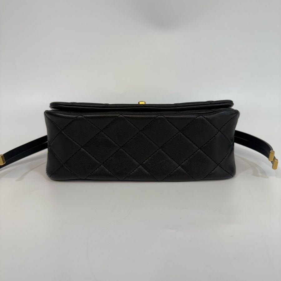 Chanel 黑金扣牛皮雙鏈條斜背肩背包-14