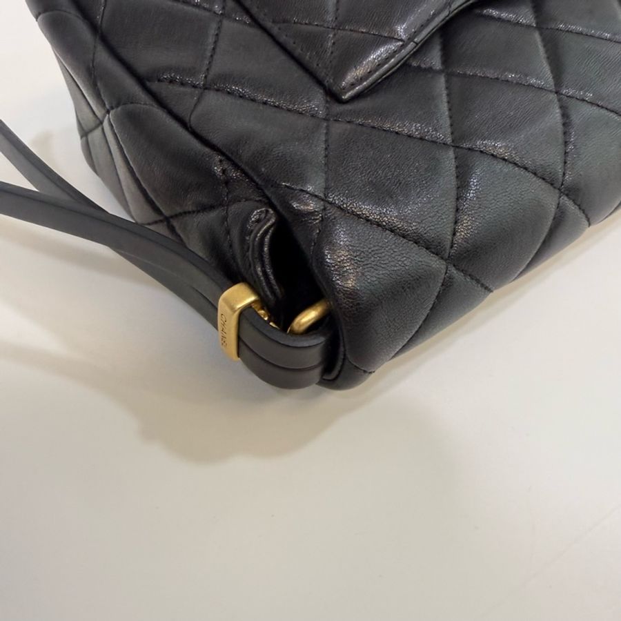 Chanel 黑金扣牛皮雙鏈條斜背肩背包-20