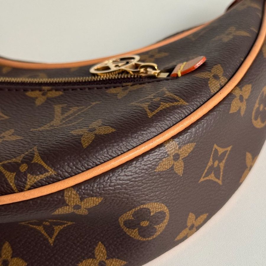 99新🆕 Louis Vuitton 路易威登 Loop 老花碗豆包-15
