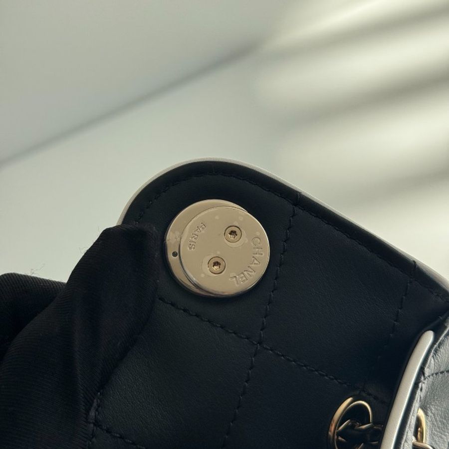 全新🆕 Chanel 香奈兒 25 Bag mini 熊貓配色-14