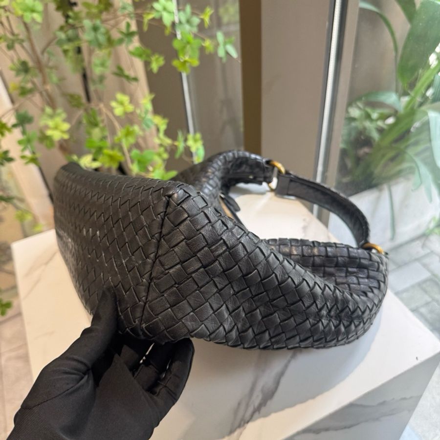 bv葆蝶家 黑色編織飯盒包單肩包 尺寸31x26-5
