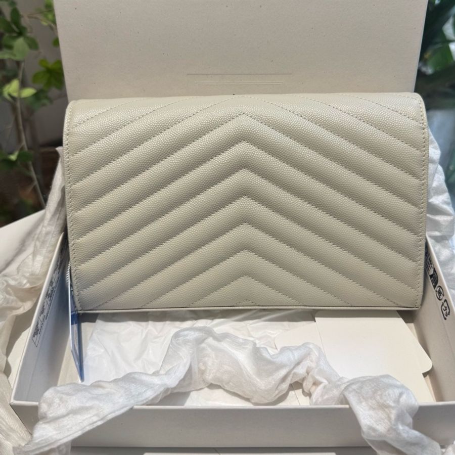 ysl聖羅蘭 白金魚子醬牛皮中號信封鏈條包 尺寸22-1