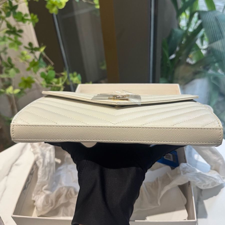 ysl聖羅蘭 白金魚子醬牛皮中號信封鏈條包 尺寸22-2