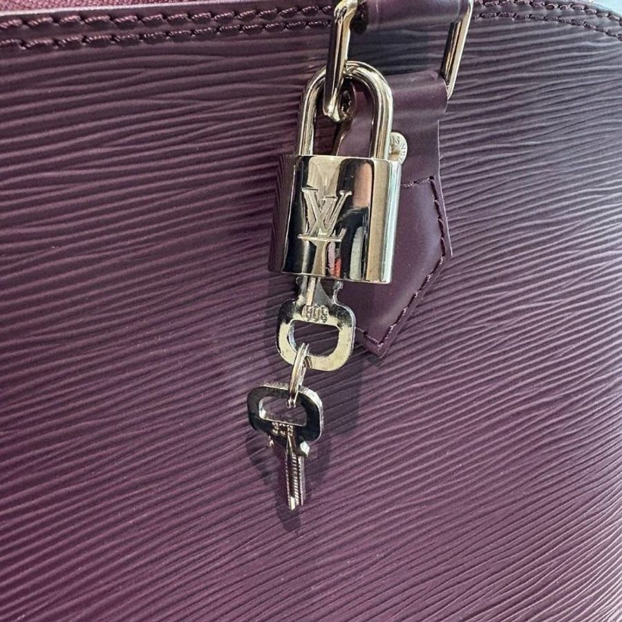 LV M5280K Alma BB Epi水波纹紫色貝殼包-9