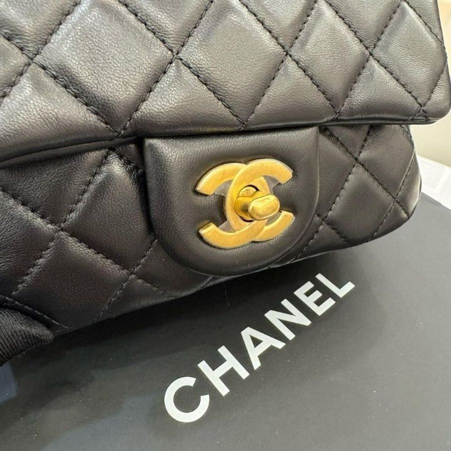 CHANEL mini coco黑金羊皮核桃金球17cm方胖子(芯片款)-5