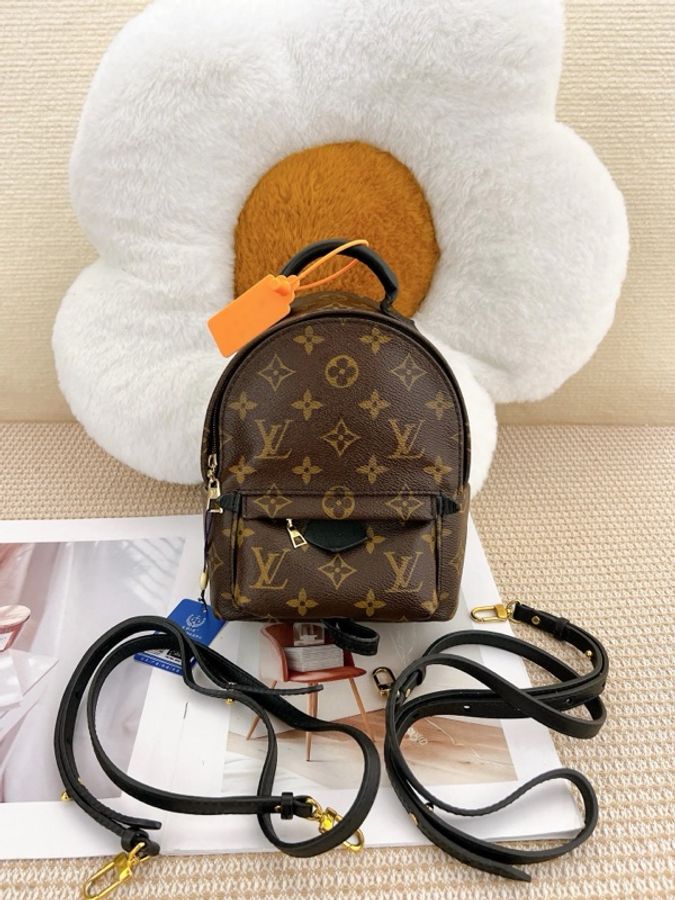 全網最低 LV路易威登Palm Springs迷你双肩包经典老花配黑色皮质,-0