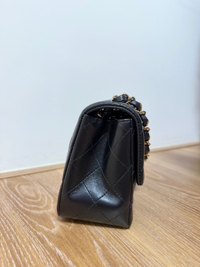 #閒置 Chanel 方胖子 mini classic flap bag 淡金扣-3