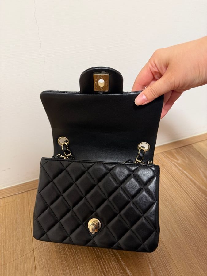 #閒置 Chanel 方胖子 mini classic flap bag 淡金扣-5