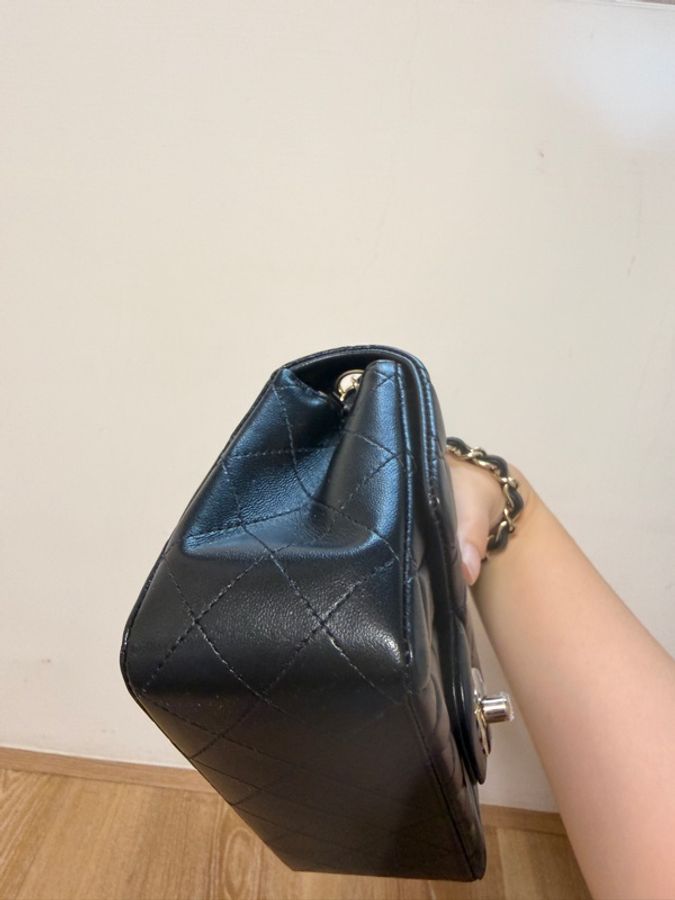 #閒置 Chanel 方胖子 mini classic flap bag 淡金扣-6