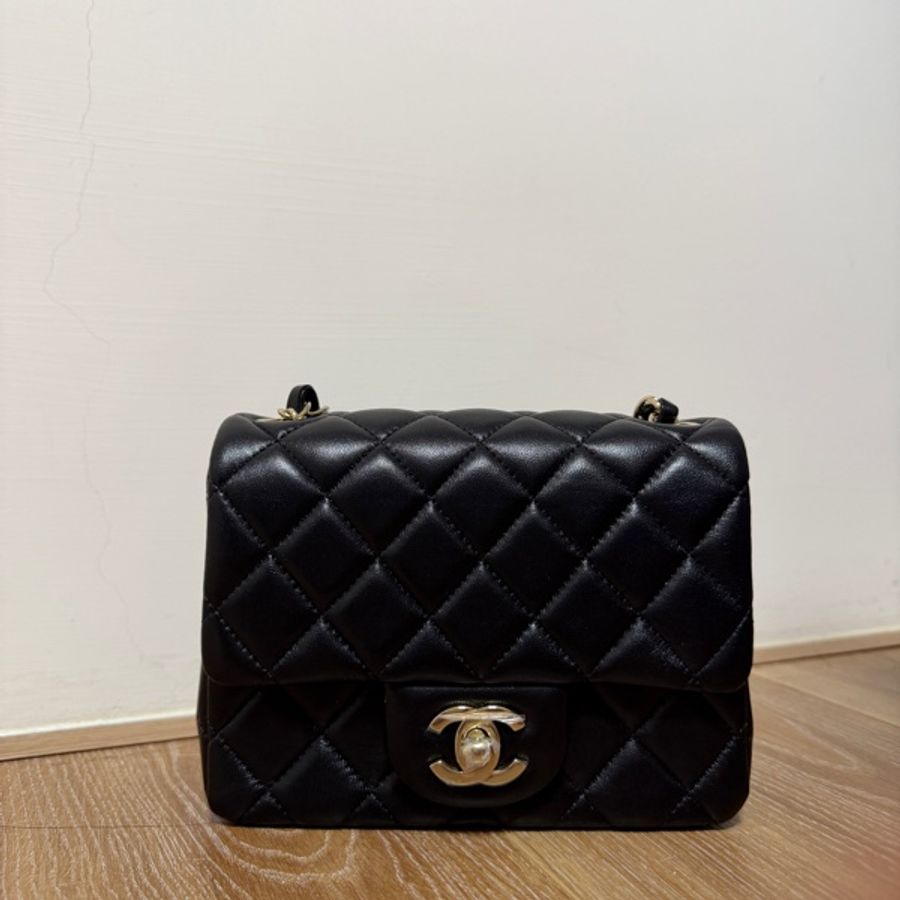 #閒置 Chanel 方胖子 mini classic flap bag 淡金扣-9