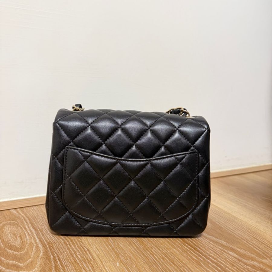 #閒置 Chanel 方胖子 mini classic flap bag 淡金扣-10