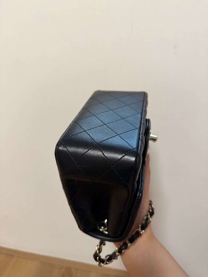 #閒置 Chanel 方胖子 mini classic flap bag 淡金扣-12