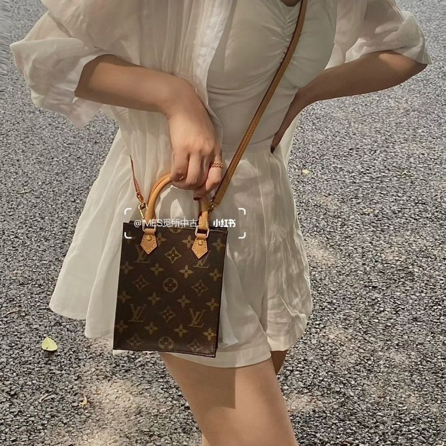 （近全新！送禮等級🎁）🏷LV 路易威登．Petit Sac Plat 老花琴譜包 M81295-22