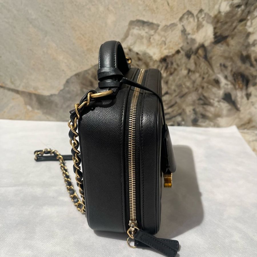 Chanel荔枝牛皮Vanity case 金釦空姐化妝箱-1