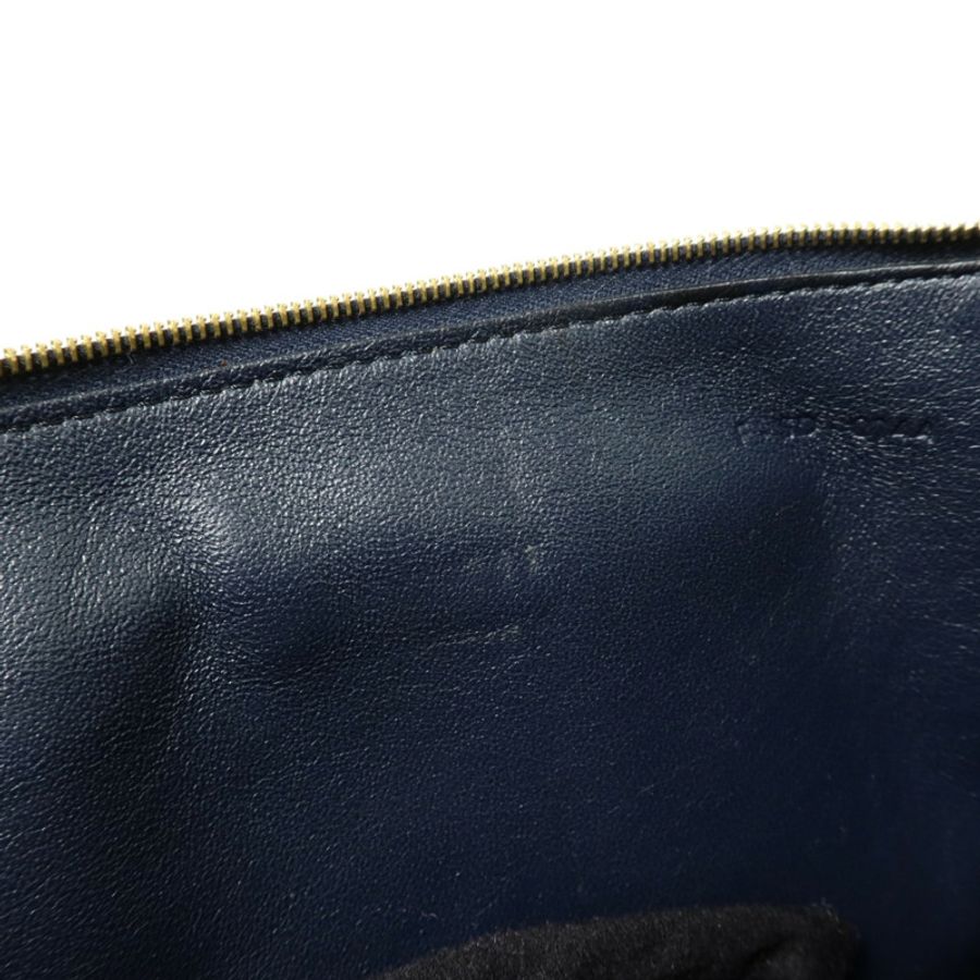 CELINE 牛皮皮革Clutch Bag金扣手拿包-16