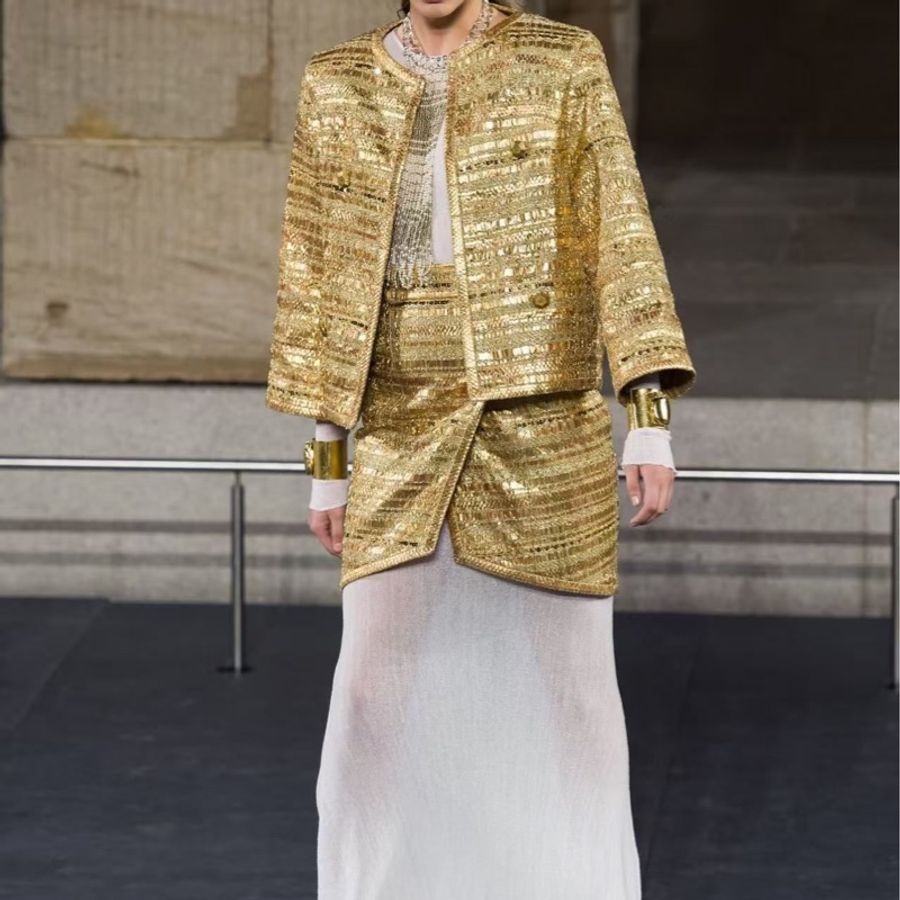 Chanel 19年埃及系列秀款金色亮片四口袋上衣外套-22