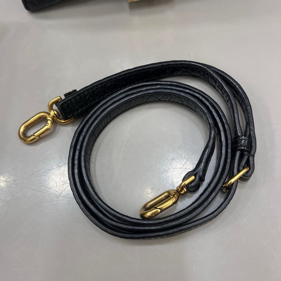 Balenciaga巴黎世家|沙漏鰐魚壓紋xs 手提包斜挎包 黑金-8