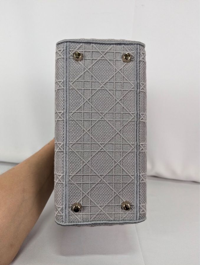 莉亞精品♡ Dior 灰帆布刺繡黛妃包 中號 二手美包-6
