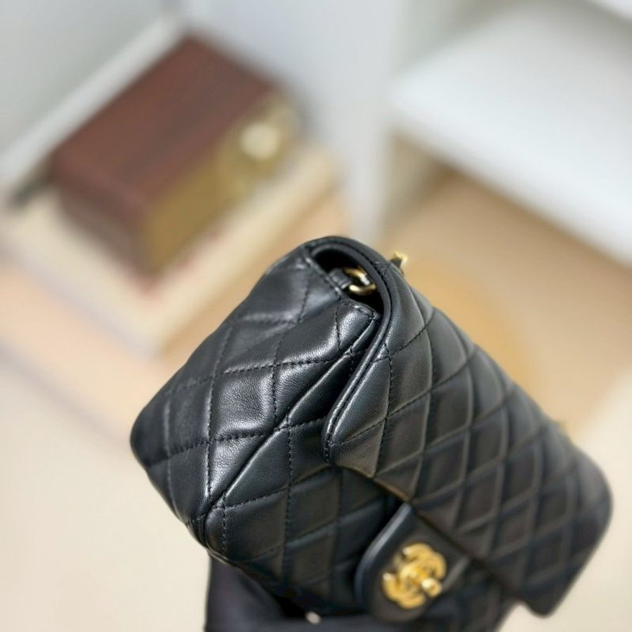 （天菜不必多說💛）🏷Chanel 香奈兒．金球 CF20 大Mini 經典口蓋包-8