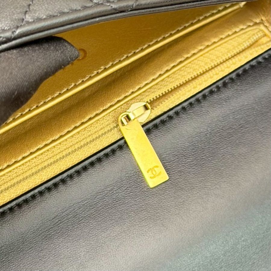 （天菜不必多說💛）🏷Chanel 香奈兒．金球 CF20 大Mini 經典口蓋包-19
