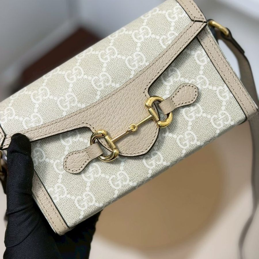 🏷Gucci 古馳.1955 Horsebit 馬銜釦橫式手機包-14