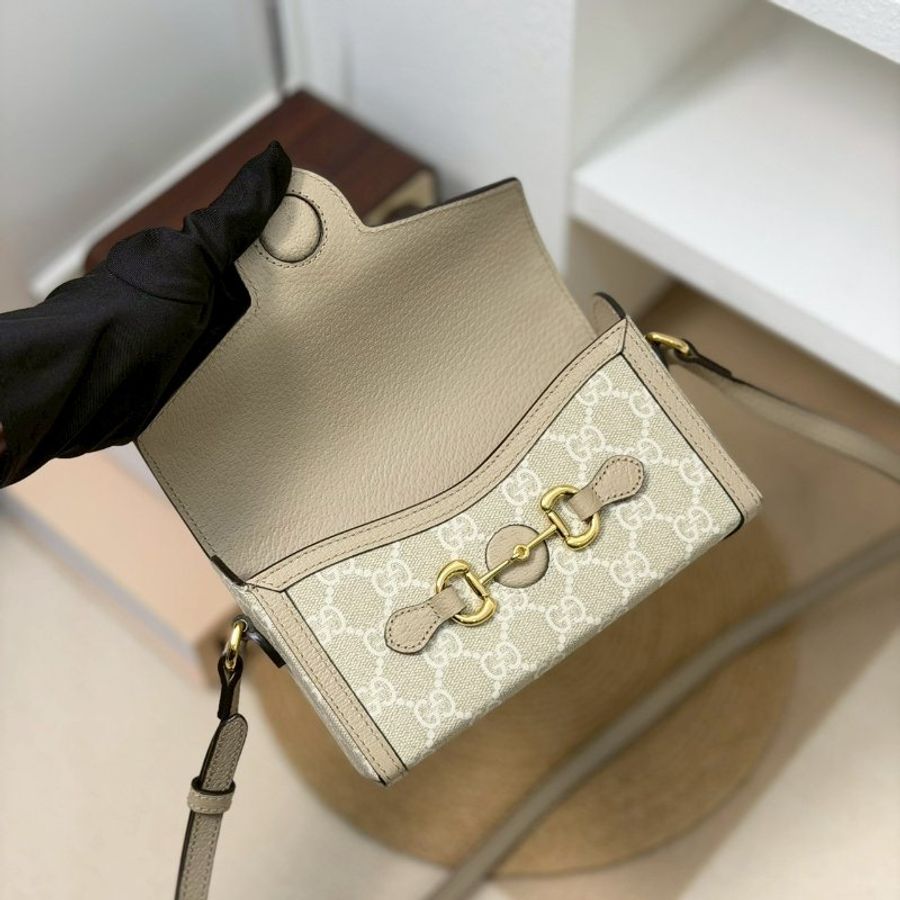 🏷Gucci 古馳.1955 Horsebit 馬銜釦橫式手機包-16