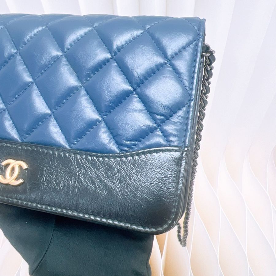 Chanel gabrielle woc 深藍色流浪翻蓋包-2
