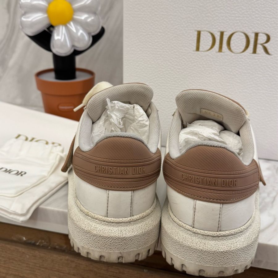 Dior🇫🇷特別百搭白色餅乾鞋-3