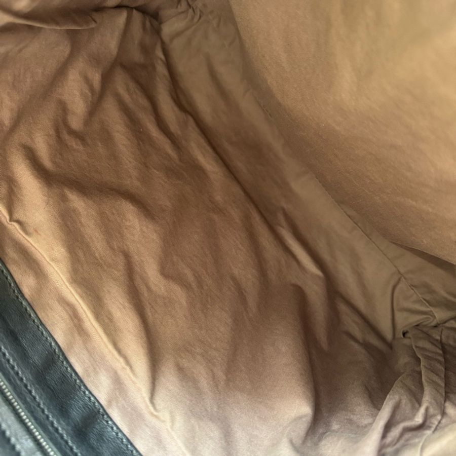 葆蝶家 bv 黑色 編織 斜挎包 郵差包-7
