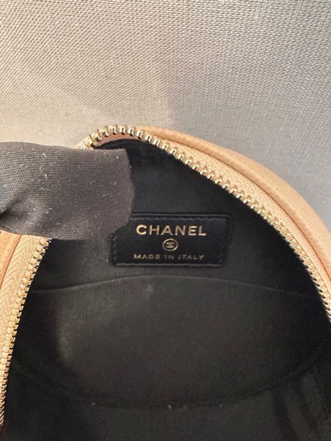 Chanel 香奈兒 荔枝紋 裸粉色mini圓餅 裸包有卡-4