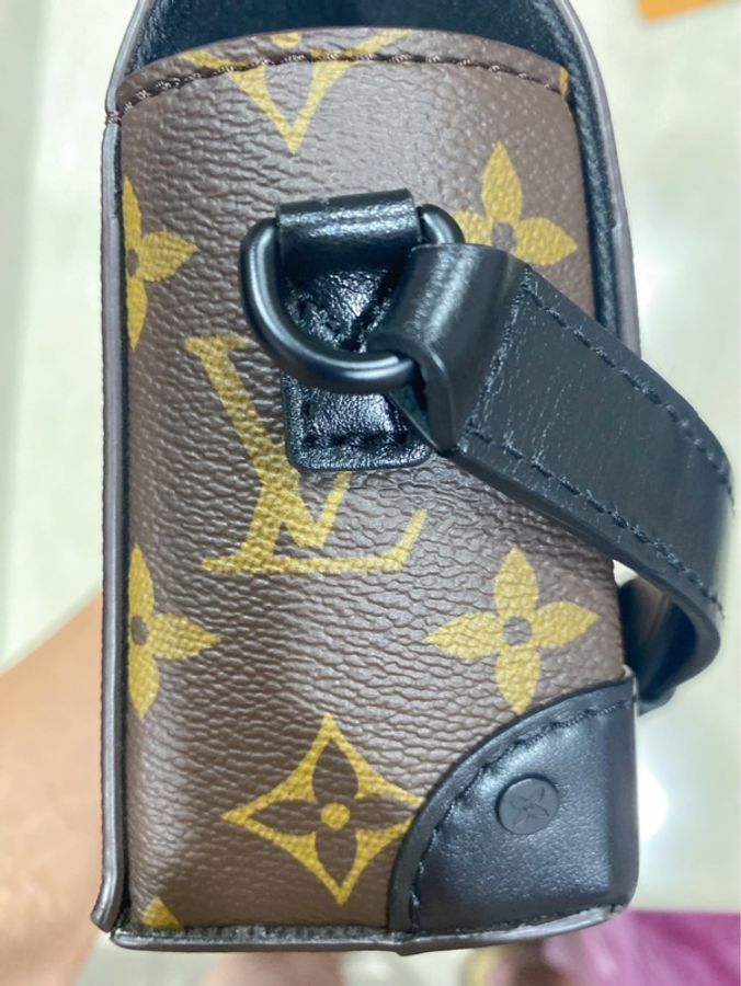 LV Steamer 可穿戴式錢包 M83613-17