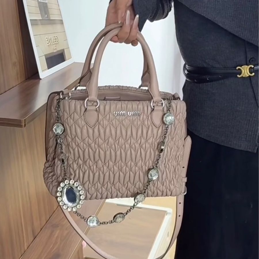 🈶購證 #99新閒置✨ 🈶長肩帶🉑斜背 Miumiu淡粉抓皺托特包-2