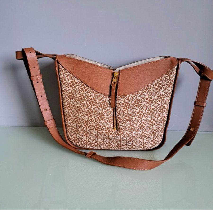 Loewe Hammock 拚色緹花吊床包-小款-4