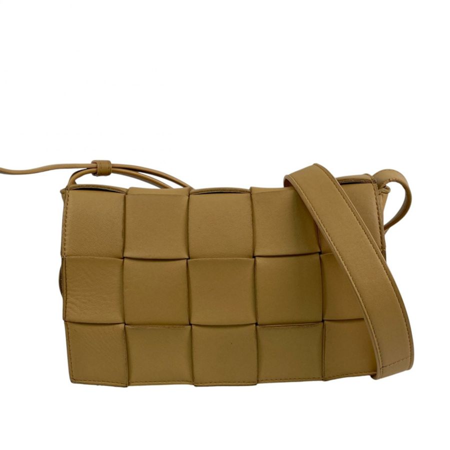 ☆ Bottega Veneta 寶緹嘉 Beige Lambskin Cassette Shoulder Bag 米色小羊皮肩背包-267011582-1