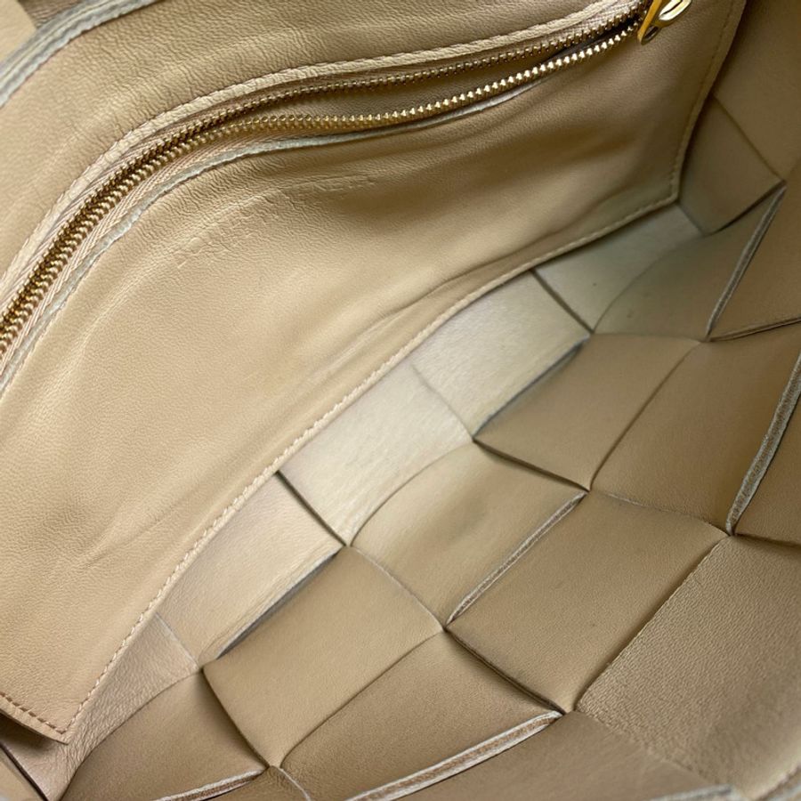 ☆ Bottega Veneta 寶緹嘉 Beige Lambskin Cassette Shoulder Bag 米色小羊皮肩背包-267011582-12