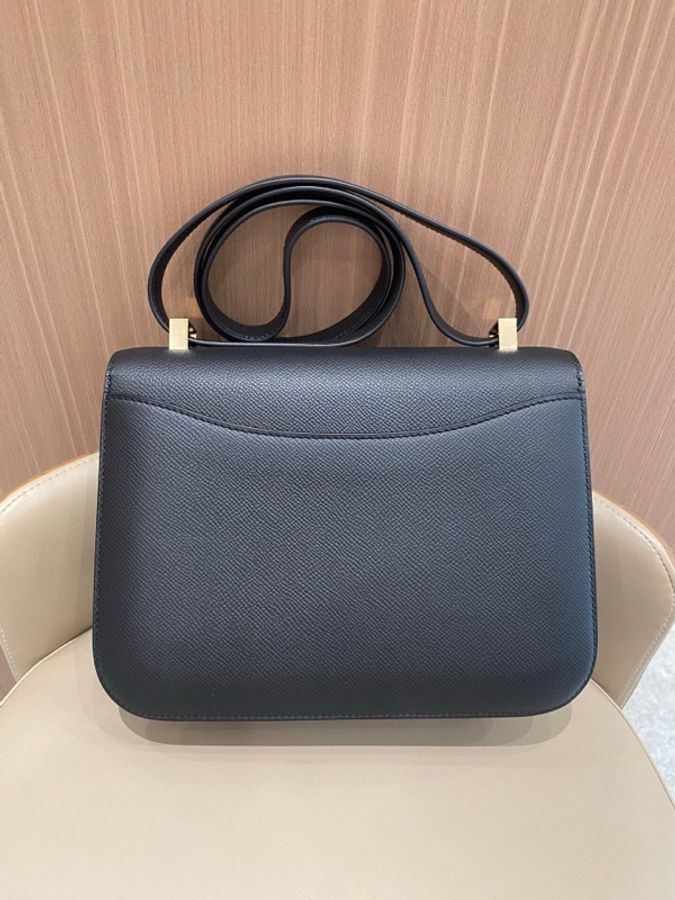 Constance 1-24 黑色Epsom皮淺金扣-2