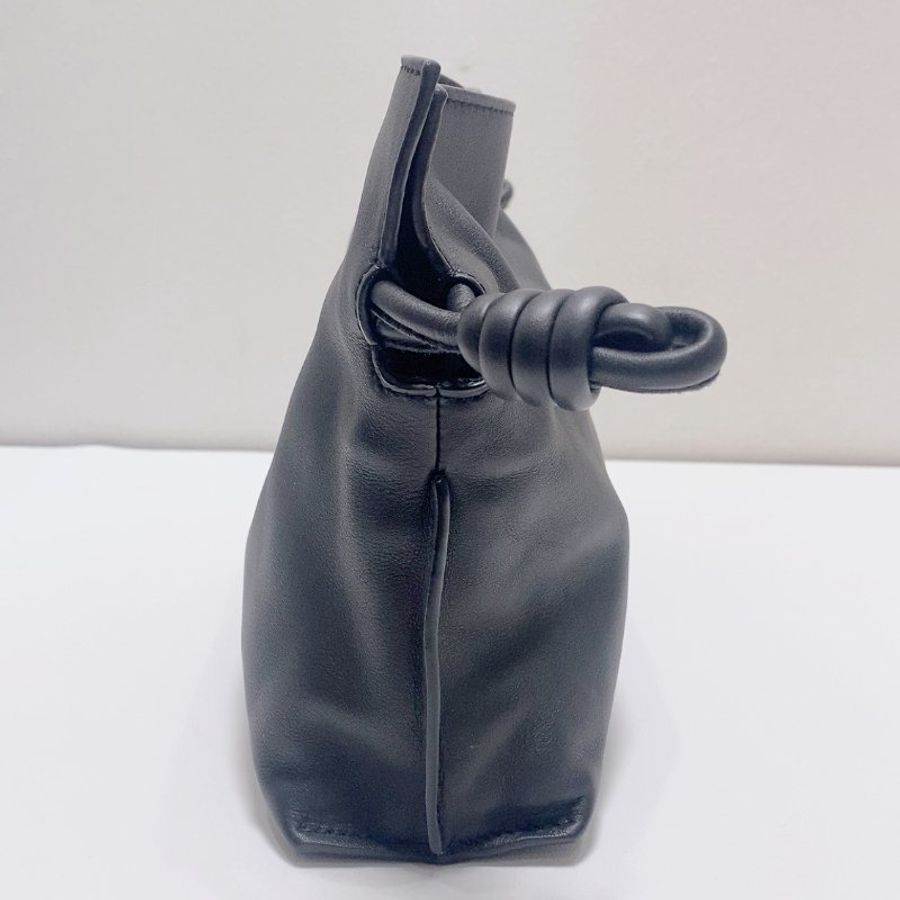 LOEWE Flamenco 黑色福袋包肩背斜背包 18×22.5×7cm 98新配件塵袋-1