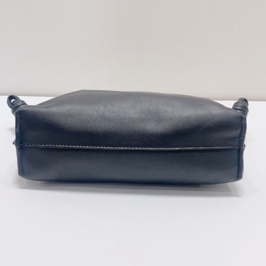 LOEWE Flamenco 黑色福袋包肩背斜背包 18×22.5×7cm 98新配件塵袋-3