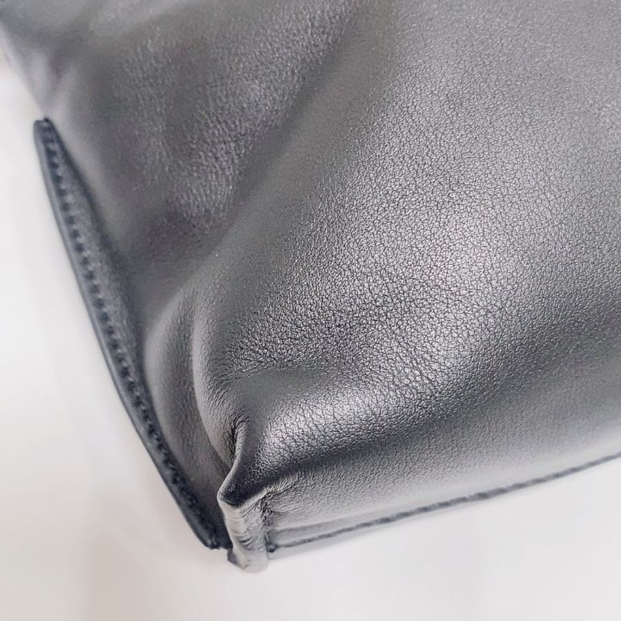 LOEWE Flamenco 黑色福袋包肩背斜背包 18×22.5×7cm 98新配件塵袋-4