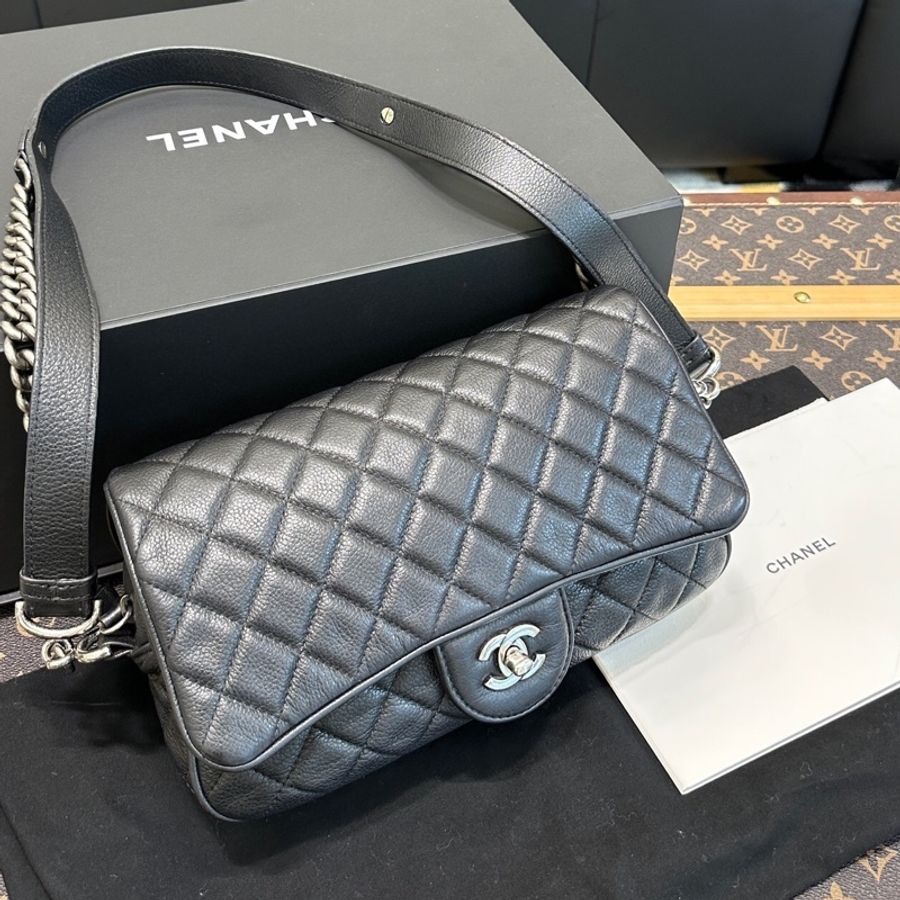 Chanel香奈兒中古黑銀荔枝牛皮季節款cf機場包 粗鏈條麻花cf單肩包腋下包 鏈條很長 底長26cm-1