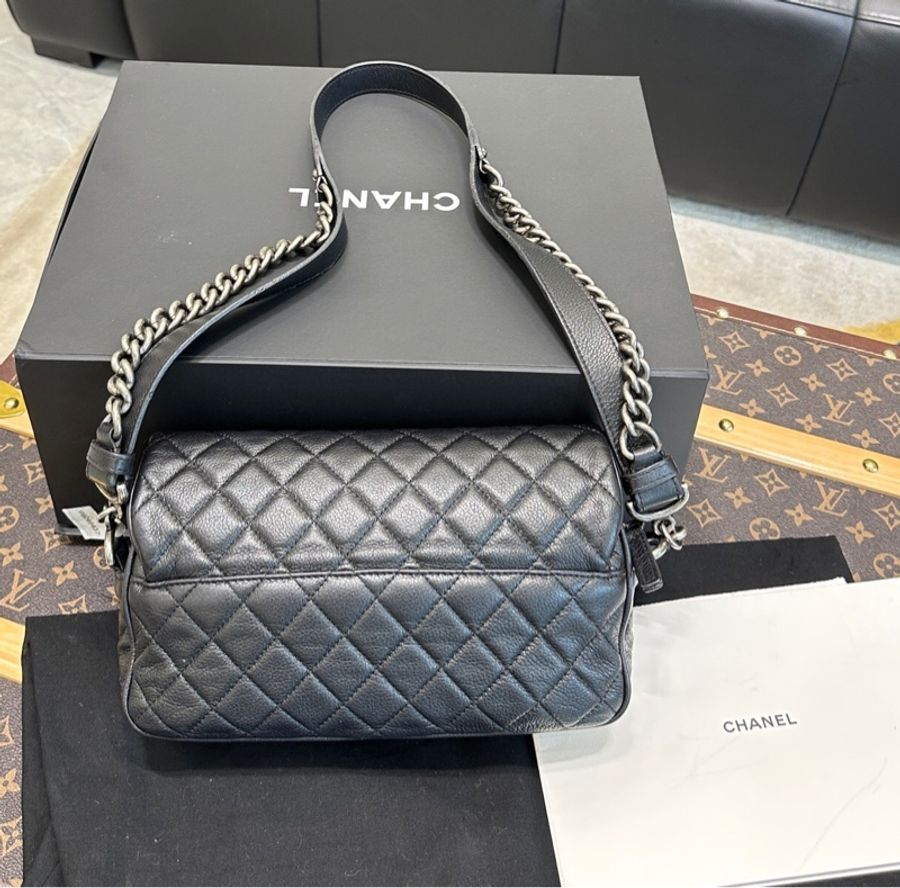 Chanel香奈兒中古黑銀荔枝牛皮季節款cf機場包 粗鏈條麻花cf單肩包腋下包 鏈條很長 底長26cm-2