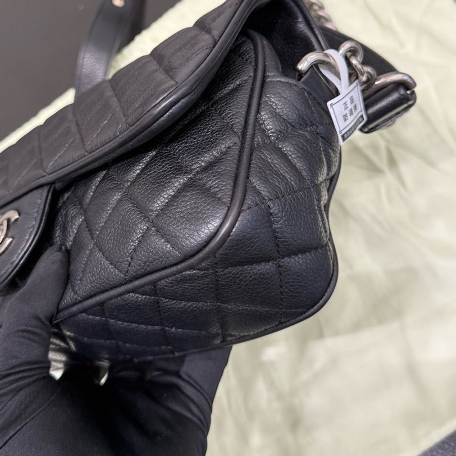 Chanel香奈兒中古黑銀荔枝牛皮季節款cf機場包 粗鏈條麻花cf單肩包腋下包 鏈條很長 底長26cm-8