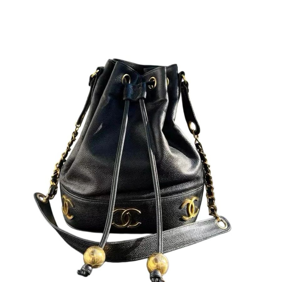 CHANEL魚子醬雙 C logo黑金金球水桶包-0
