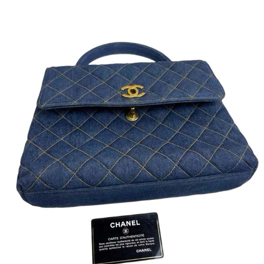 CHANEL菱格紋雙C扣牛仔凱莉包-10